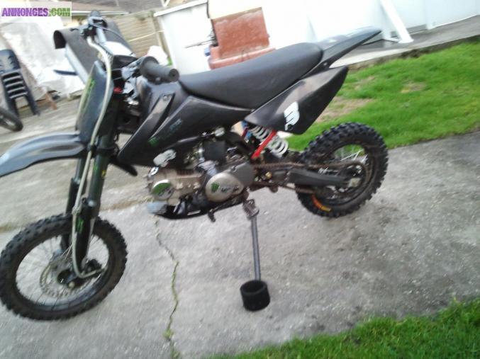 DIRT BIKE