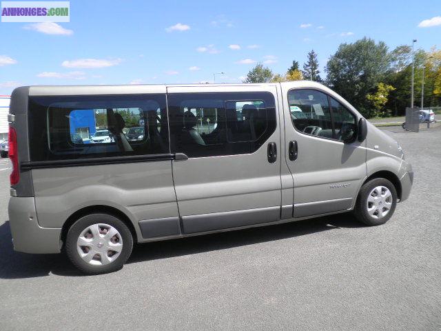 Minibus 9 places Renault Trafic 2 passenger l2h1 1200kg 2.0 dci