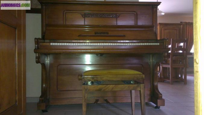 Piano droit