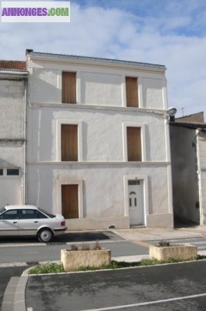 Maison de bourg 110m2 6 pièces 15 min plages