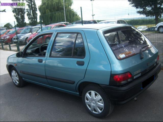 Renault Clio chipie 1.9 d.En très bon état,CT (Vierge)