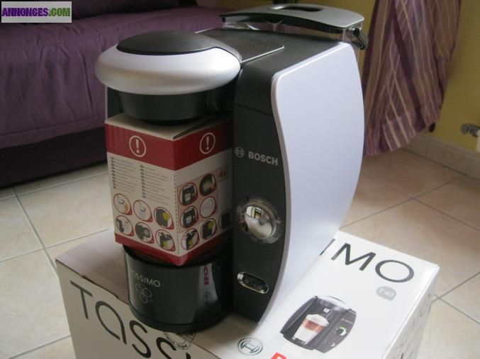 Tassimo T40 NEUVE Noire + 20 euros Cadeau en boutique.