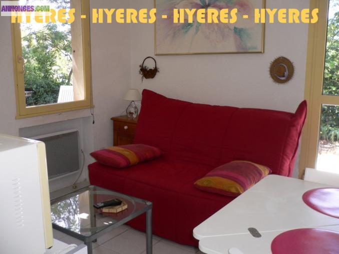 HYERES VILLA T2 + GRAND JARDIN POUR LES VACANCES