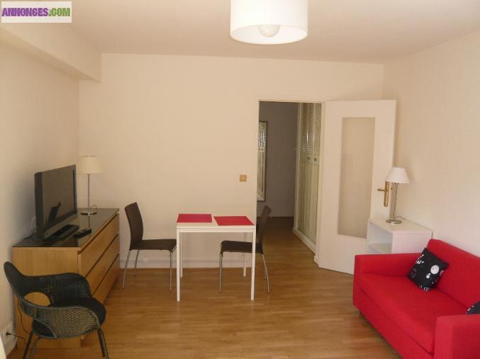 Studio meublé 33m² sur Lille - 59000 - Centre Ville - 380€