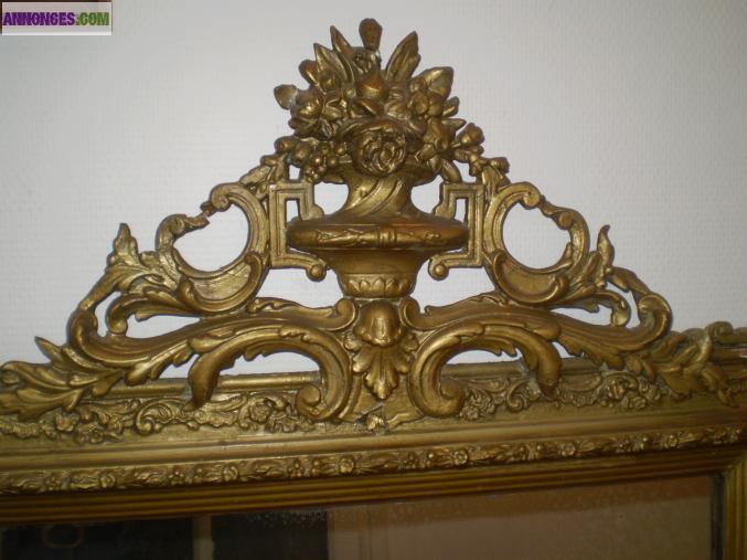 Miroir doré ancien