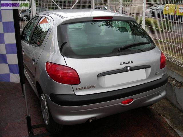 Peugeot 206 1.4 xt premium bva 5p