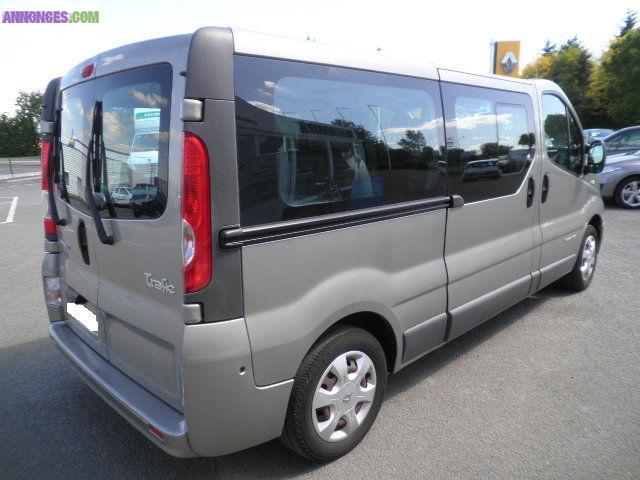 Minibus 9 places Renault Trafic 2 passenger l2h1 1200kg 2.0 dci