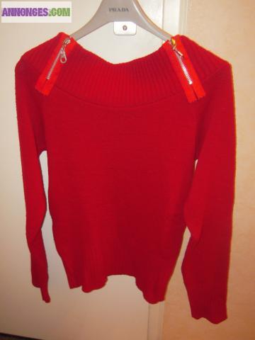 Pull rouge à col large Taille 1 ou S