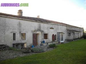 Ancienne ferme en partie restaurée