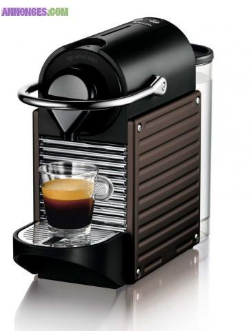 MACHINE NESPRESSO PIXIE NEUVE couleur marron foncé métal