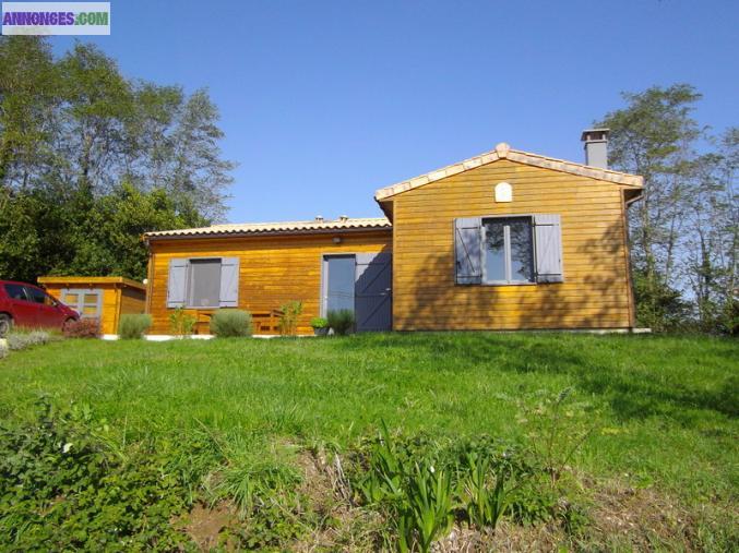 Maison bois vue panoramique sur estuaire