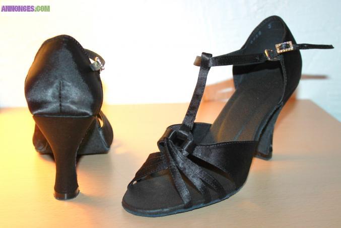 Chaussures de danses Neuves Noires