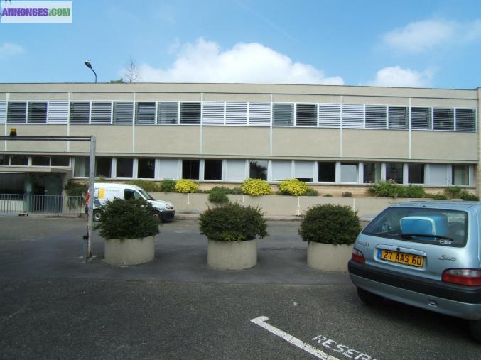 BUREAUX 52 m² A LOUER SENLIS