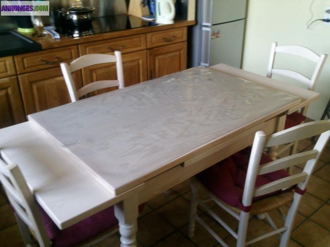 Table et 4 Chaises